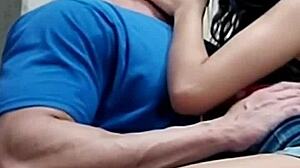 novinha gives kisses to athletic guy in homemade couple moment