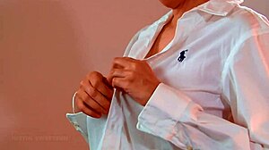 Woah she makes him cum so hot