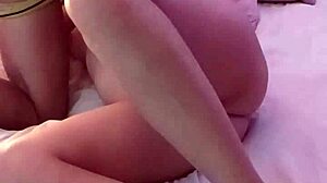 la nueva hermanastra folla a su hermanastro a escondidas