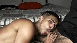 O Amigo Do Meu Irmão Vestiu Uma Calcinha E Pediu Para Fuder Ele Com Força