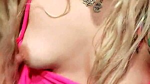 alina modelista masturbates and squirts everywhere in the morning