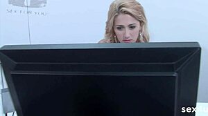 Natalia Lemos delivers a dirty anal scene with spitting and ass to mouth action