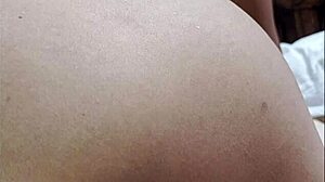 Madrastra de 25 años culona LABIOS GRUESOS VAGINALES anda cachonda BUSCANDO a quién FOLLAR