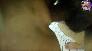 เย็ดแม่บ้านสาวไทยในห้องที่บ้าน ninew