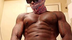 Hallelujah Johnson worships huge BBC with dirty talk and domination intensity