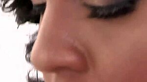 Ebony Plumper's Anal Facial In Heels