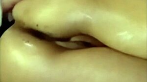 sissy receives happy ending from big-buttocks brunette in homemade scene