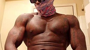 Hallelujah Johnson worships huge BBC with dirty talk and domination intensity