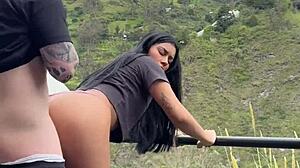 joven pareja caliente se graba teniendo sexo en un parque publico de medellin final sale mal 😱