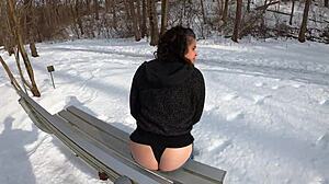 Whaletail Fetish Arctic Milf Ass Outdoors