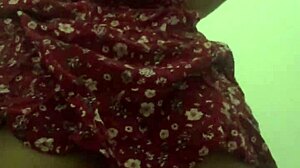 Bajo Falda De Mi Vecina Y Terminamos Cogiendo