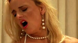 Punished slave and mistress engage in facesitting and licking