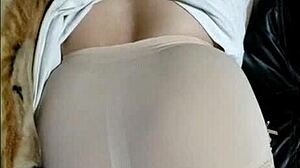 Staying at doña mary's house to fuck her at night.