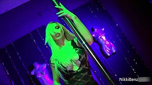 busty bombshells nikki benz and jessica jaymes suck that cock