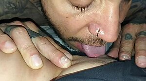 Dulcevaginaspro - la vecina me lo chupo rico y yo yo se la chupe rico le meti su juguete preferido