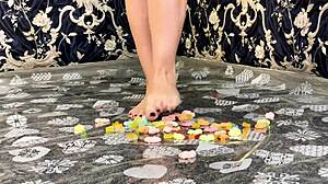 Giant woman destroys defenseless sweet bears with her ass