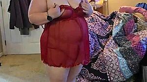 BBW babe strips out of her lingerie teasingly