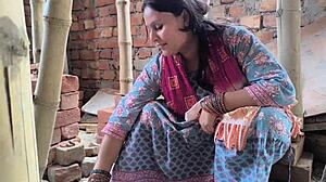 women laborers connect with contractor for extra earnings