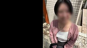 ピュアで可愛いw【個人撮影】駅前ナンパでget！飯奢ったら家きた ぐしょ濡れ手マン＆即ハメ 生中出し 355, creampie pickup!