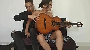 Playing my stepsister like a guitar in Spanish