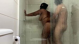 me comeu dentro do banheiro with big ass and monster cock.