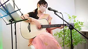 इंडियन हिंदी सिंगर की पहली बार गांड चुदाई