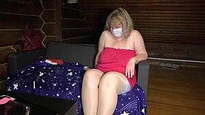 Mature Housewife Shows Chubby Figure Legs in Stockings Big Ass