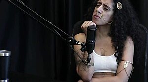 Gosta de sentir o pau entrando come�ou a cobrar pela sua paci�ncia tirava foto pelada pra tocar siririca e prostitui��o � pra quem gosta de gente - bibi hourani watch on sheer red. emotional bdsm domination unfolds.