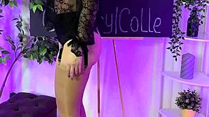 Nylon Club: Vogue Stockings in Provocative Amateur Display!