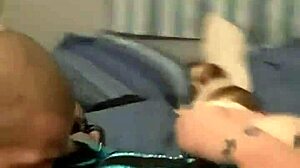 does hoss really devour midnightrose's pussy with his tongue?