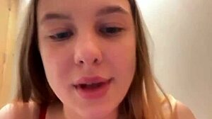 Amateur BBW's first public masturbation close-up