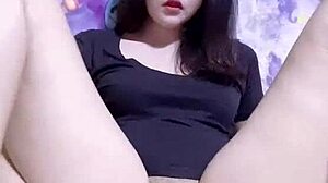 Oh Wow, Amateur Squirt During Intense Masturbation Session!