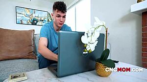 CIA agent says, Freeuse me for info, to hacker Sadie Rose