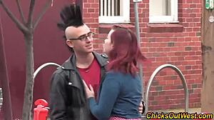 Does amateur Aussie GF suck cock?