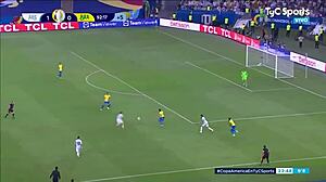 अर्जेंटीना ब्राजील को थ्रिलिंग सॉकर जीत में डोमिनेट