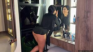 perfect bubble butt babe gets her pussy smashed by fat rod 😍