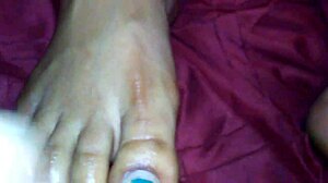 Ebony foot job