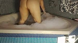 vivi guedez at the motel getting up to all sorts of mischief