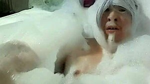 Cyno Enjoys Solo Bubble Bath Fun in Cosplay