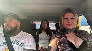 Uber pega passageira novinha que acabou de completar 18 anos siliconada com seu marido e acabam fazendo uma putaria dentro do carro em sao paulo buceta mollhada