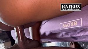 Amateur deep pussy fuck in bedroom