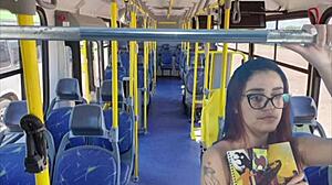 Estudante Encoxada Por Estranho No Onibus Em Publico
