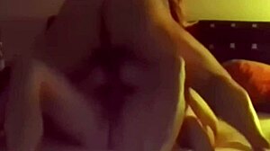 Madura enfiestada se emputece con dos pijas 😈