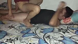 Colombian cock fucks Venezuelan pussy bareback?