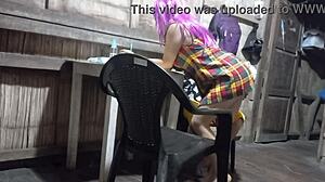 video reciente con madrastra de compañía ella se le insinúa al hijastro el hijastro se excita y hace algo sorprendente porno real casero