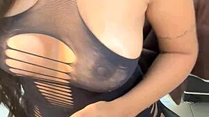 Linda Demais Oie, Featuring Hot Licking And Masturbation Scenes