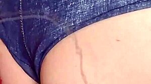 Fetish mistress elza koms dominates with big pussy lips