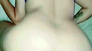 Una culeada con el culo para arriba dándome a cuatro patas me encanta que me den leche