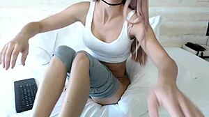 Gorgeous blonde webcam teen 18+ with vibrator up her tight butthole