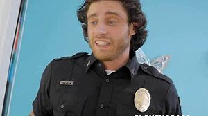 Teen Babe Deepthroating Police Officer